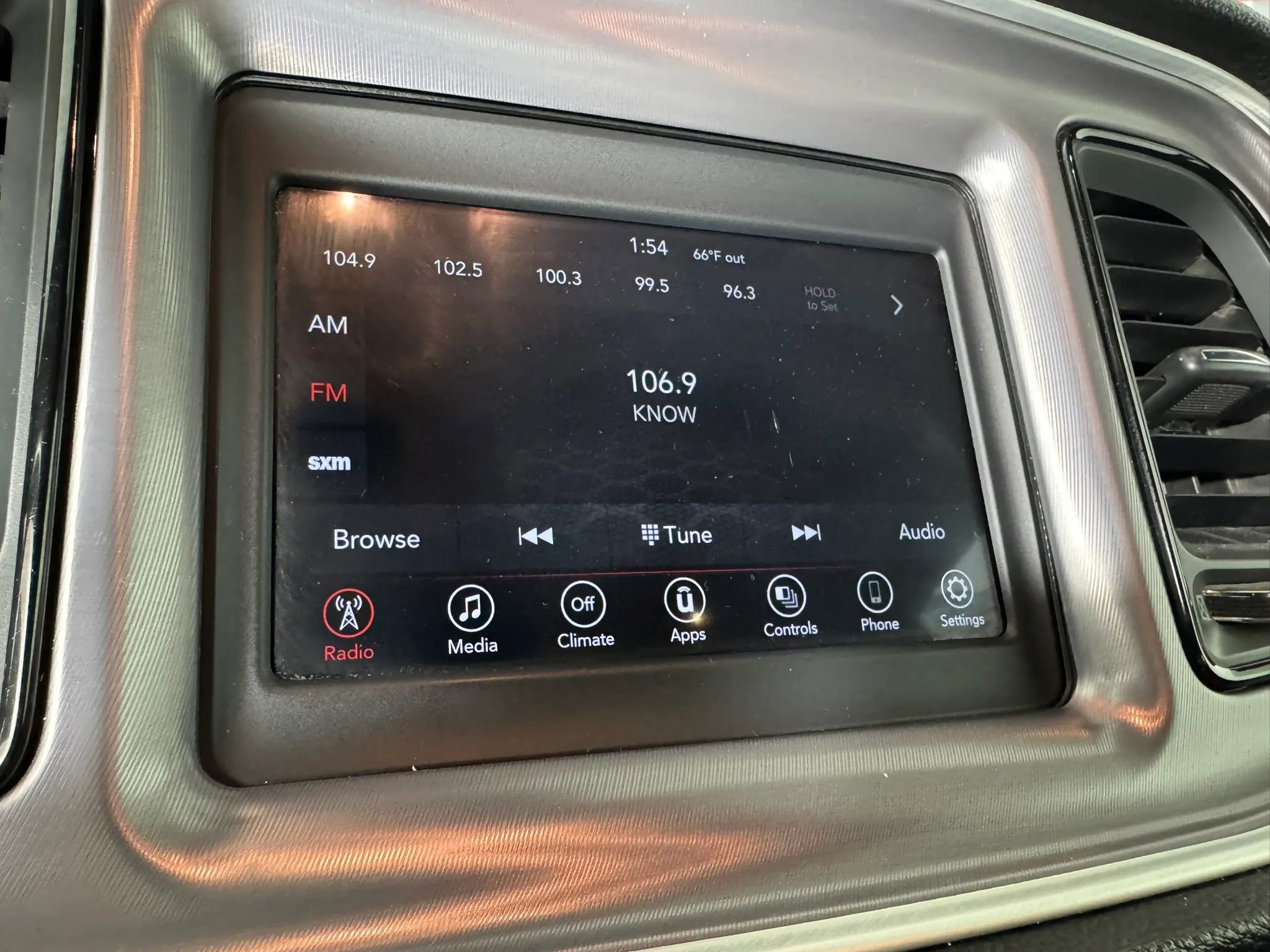 Used 2021 Dodge Challenger SXT w/ Driver Convenience Group image 18