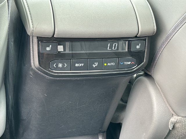 Used 2021 Toyota Highlander Platinum AWD/4WD image 13
