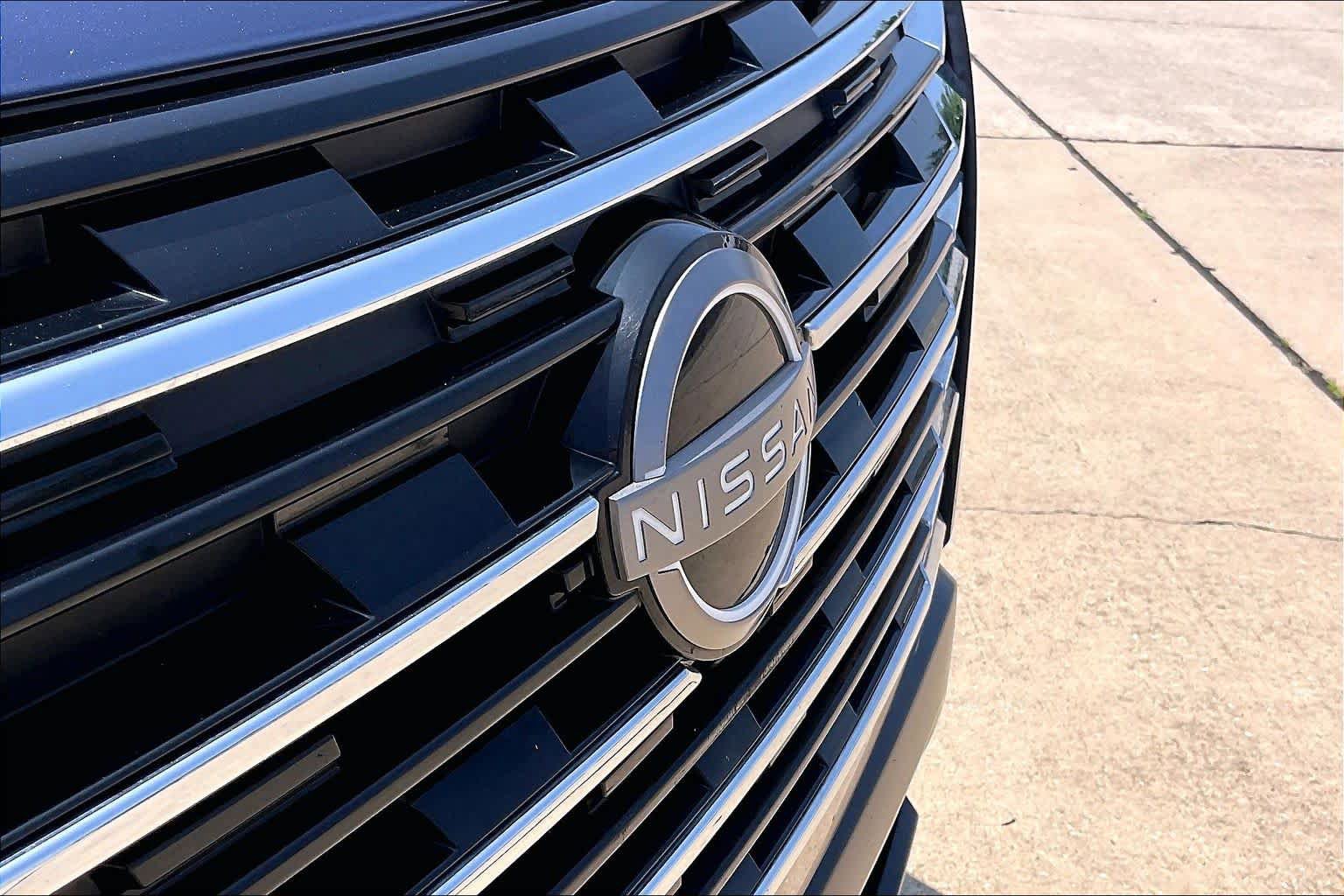 Used 2024 Nissan Rogue SV FWD image 31