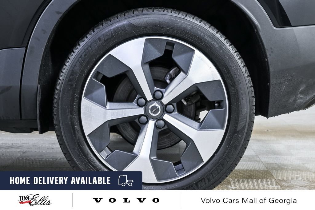Certified 2023 Volvo XC40 B5 Plus w/ Protection Package Premier image 38