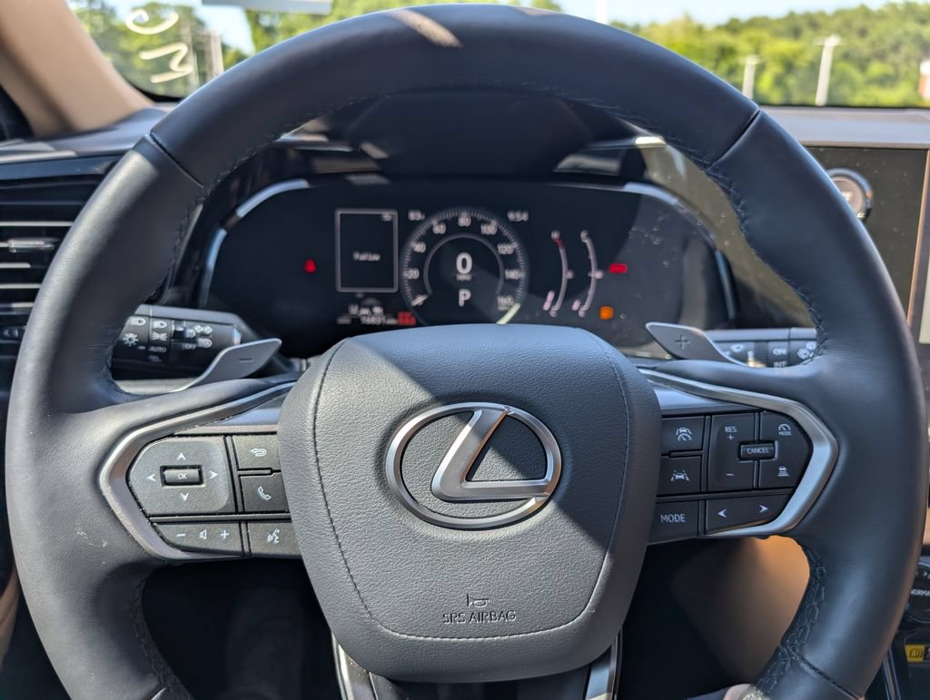 Used 2024 Lexus NX 250 FWD image 26