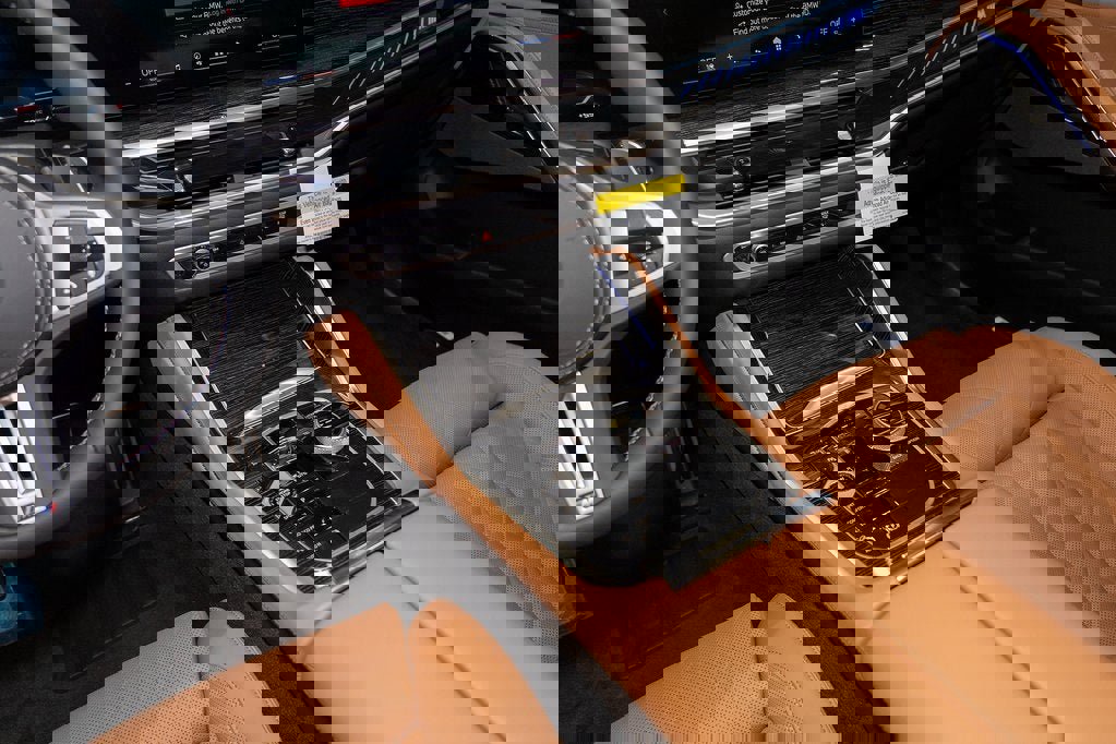 New 2026 BMW X6 M60i image 23