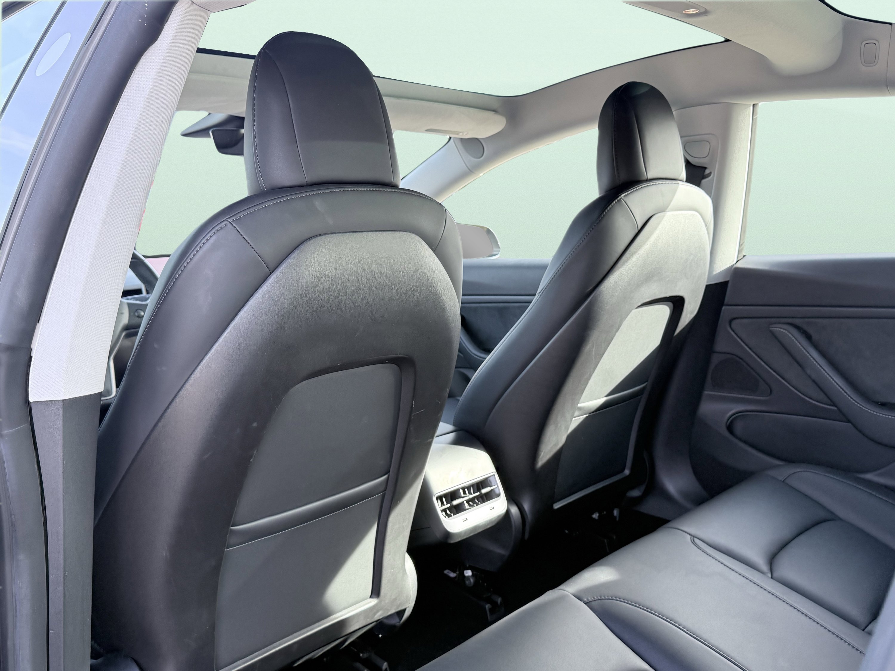 Used 2019 Tesla Model 3 Long Range image 29