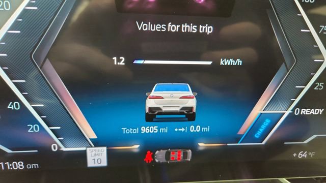 Used 2023 BMW i7 xDrive60 w/ Executive Package 2 image 39