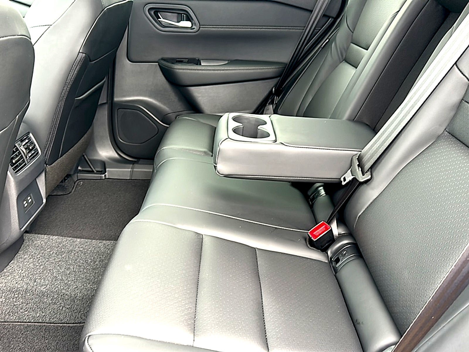 New 2026 Nissan Rogue Dark Armor FWD image 16