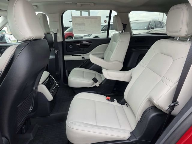 New 2025 Lincoln Aviator 2WD w/ Equipment Group 101A image 7