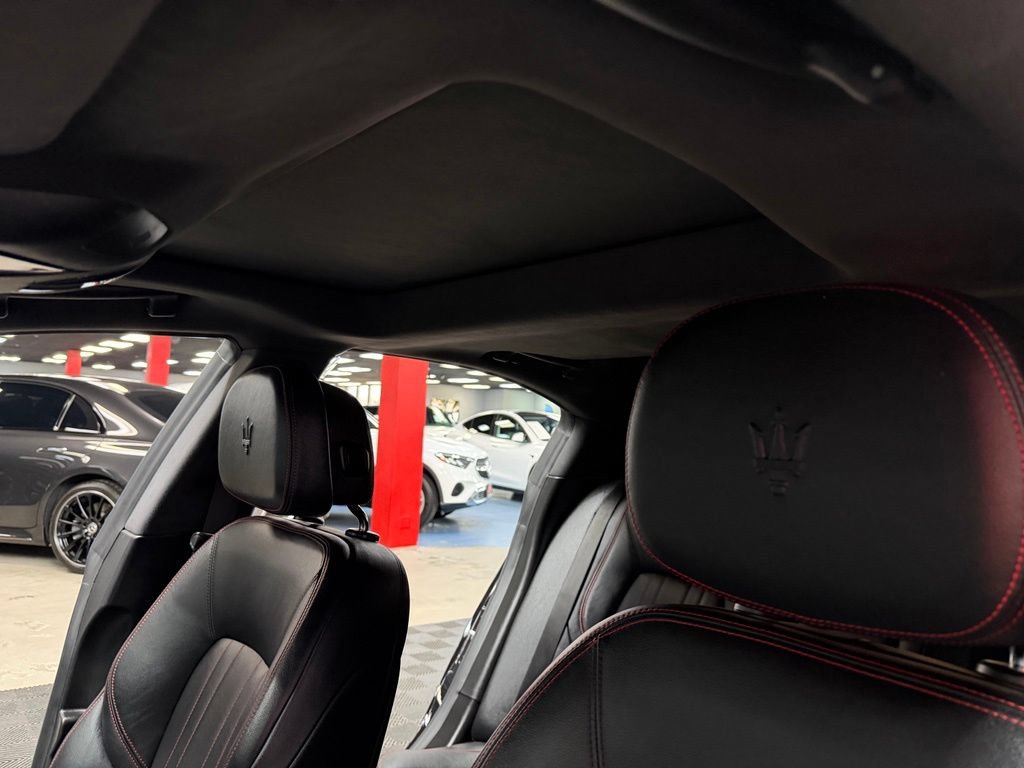 Used 2021 Maserati Ghibli S RWD image 37
