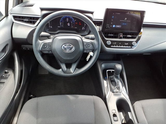 Used 2026 Toyota Corolla LE FWD image 11