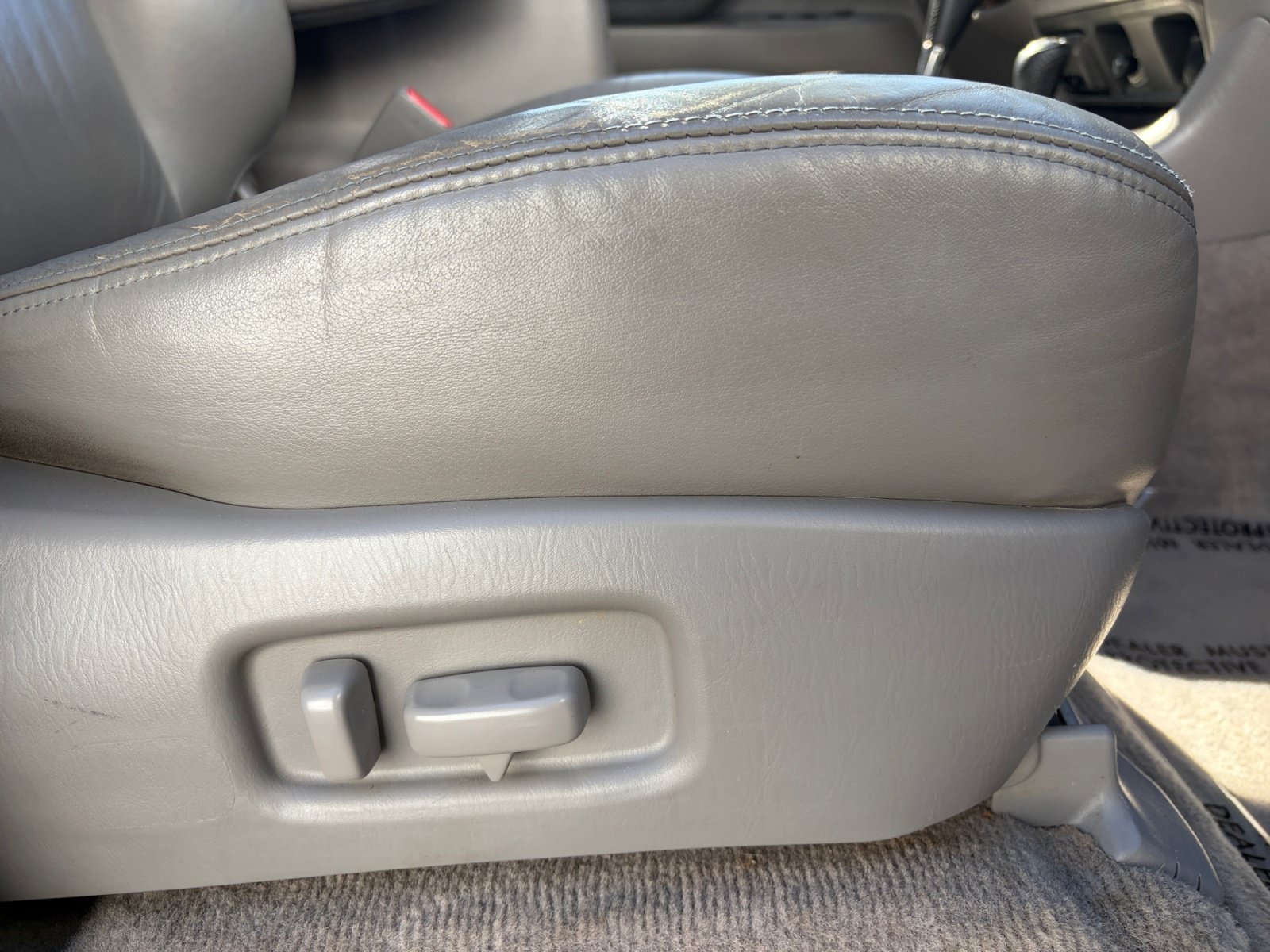 Used 2003 Toyota Land Cruiser AWD/4WD image 30