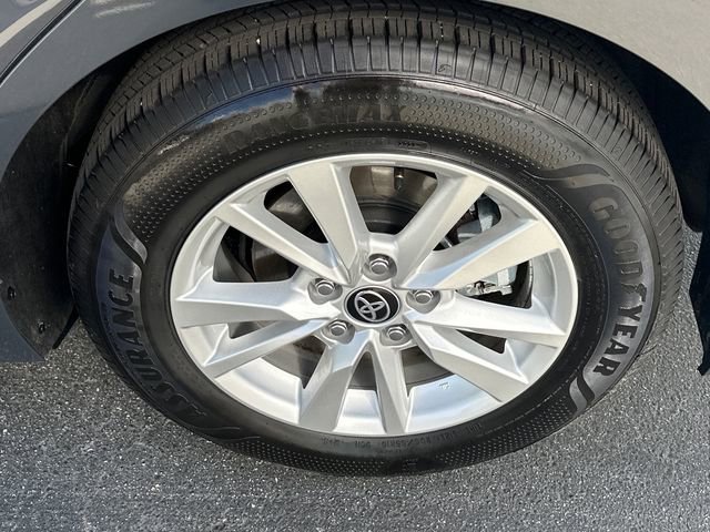 Used 2025 Toyota Camry LE FWD image 26