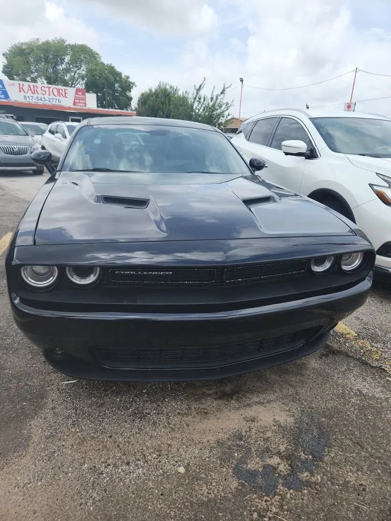 Used 2016 Dodge Challenger SXT Plus