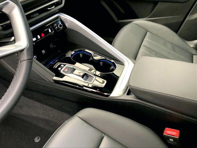 Certified 2025 Audi Q5 Premium w/ Convenience Package AWD/4WD image 16