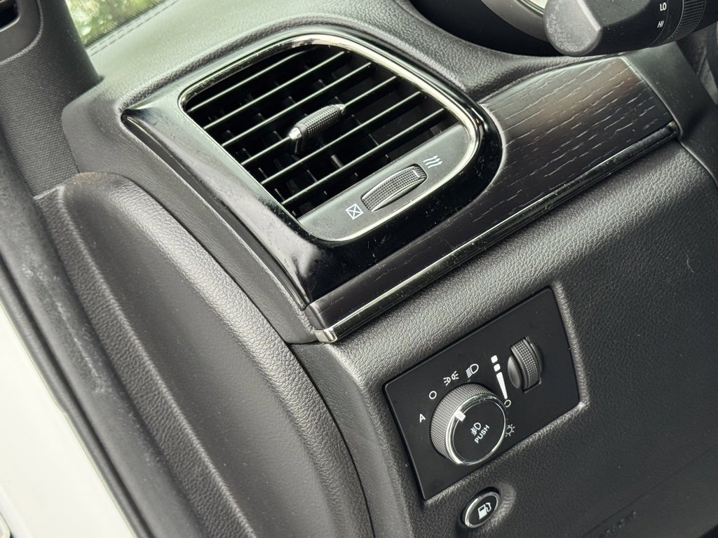 Used 2019 Jeep Grand Cherokee High Altitude image 28