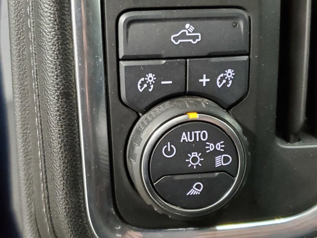 Used 2020 Chevrolet Silverado 1500 LT w/ All-Star Edition image 29