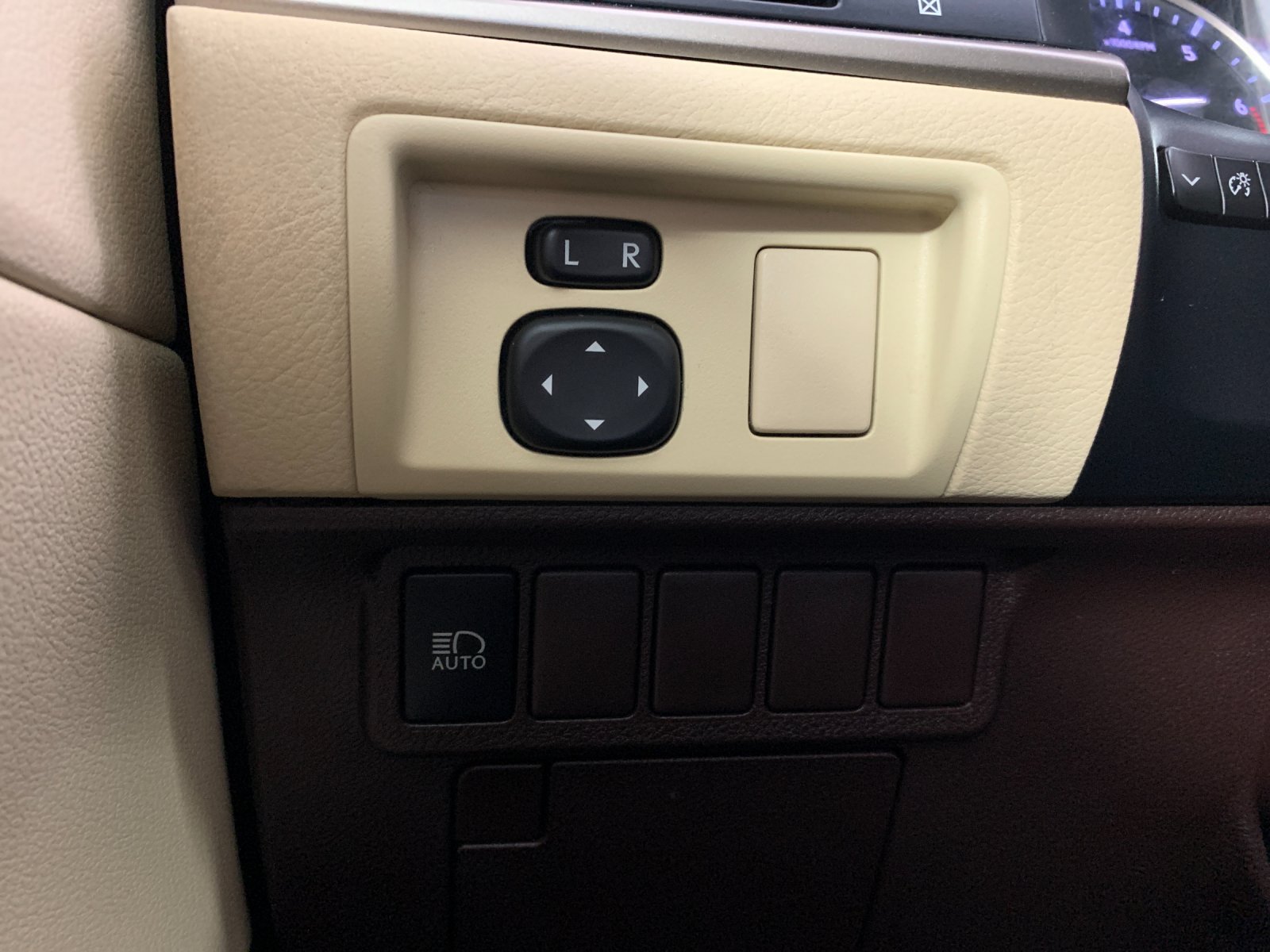 Used 2018 Lexus ES 350 w/ Accessory Package 2 FWD image 14
