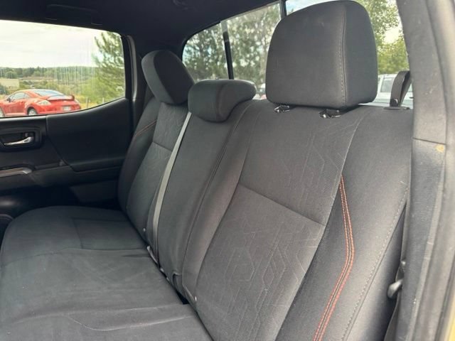Used 2019 Toyota Tacoma TRD Off-Road w/ Technology Package AWD/4WD image 50