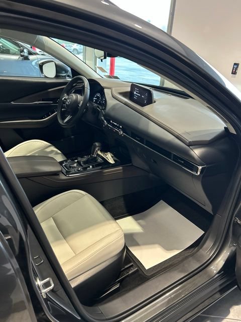 Used 2024 MAZDA CX-30 AWD 2.5 S w/ Premium Package image 19