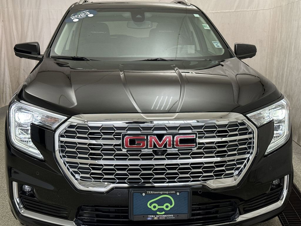 Certified 2023 GMC Terrain Denali w/ Black Diamond Edition image 4