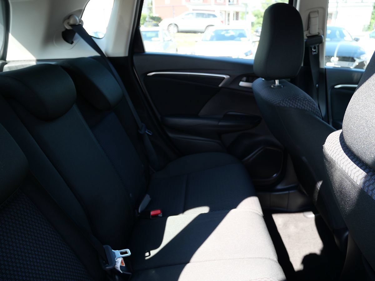Used 2020 Honda Fit LX image 30