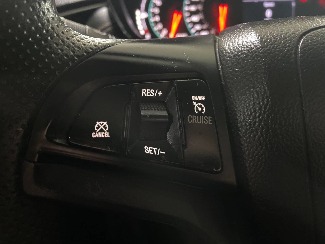 Used 2020 Chevrolet Trax LT image 40