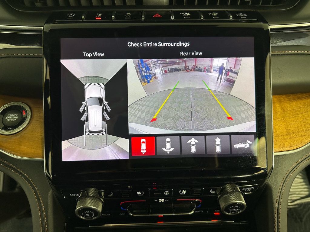 Used 2022 Jeep Grand Cherokee Summit AWD/4WD image 22