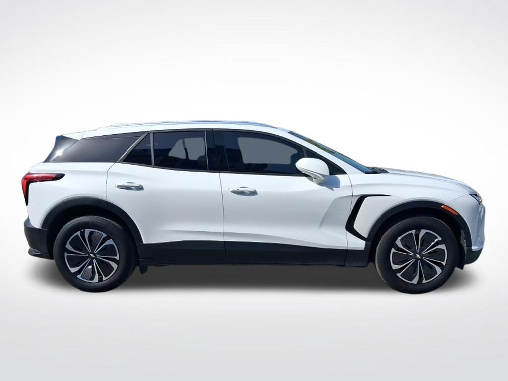 Used 2024 Chevrolet Blazer EV LT AWD/4WD image 4