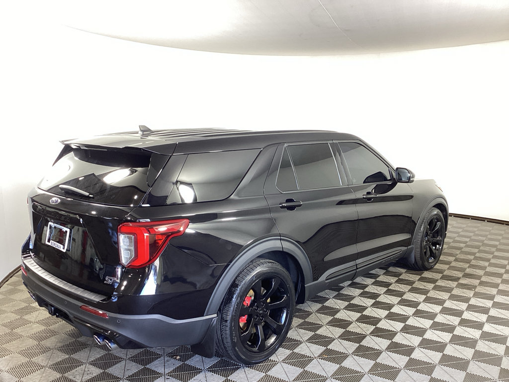 Used 2022 Ford Explorer ST w/ Equipment Group 401A AWD/4WD image 2