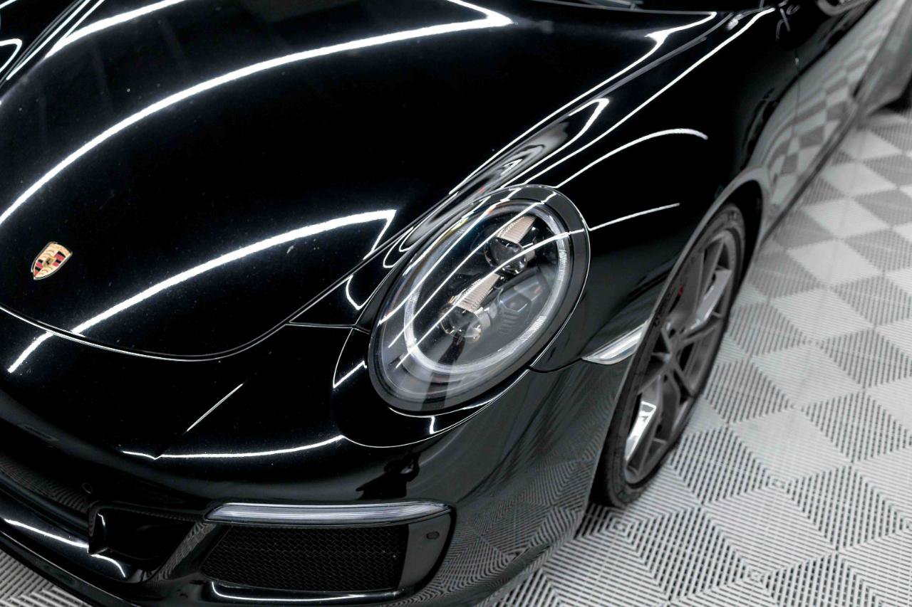 Used 2018 Porsche 911 Carrera T RWD image 11