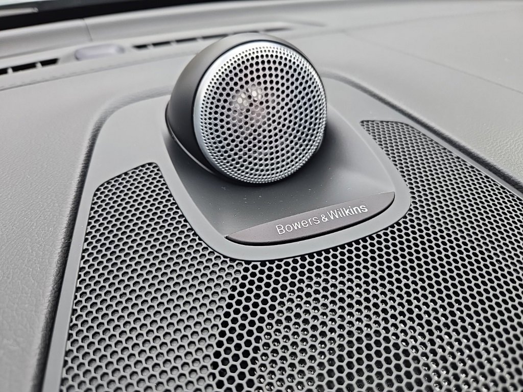 Certified 2025 Volvo XC60 T8 Polestar image 29