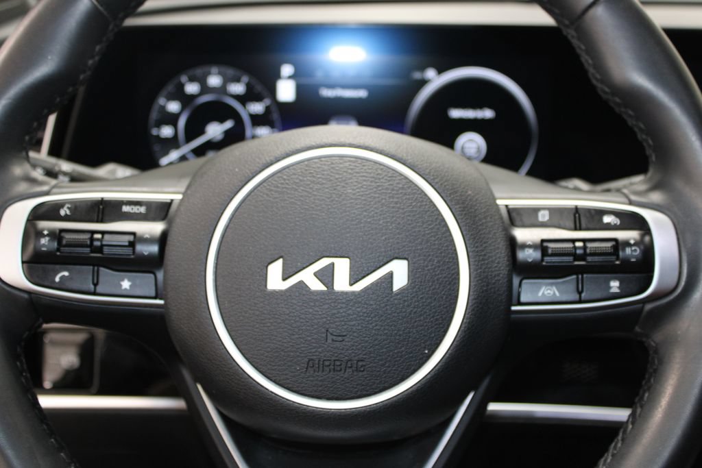 Used 2025 Kia Sportage SX FWD image 31