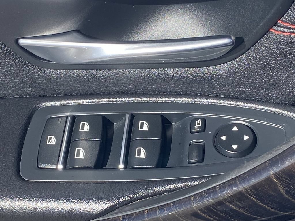 Used 2017 BMW 330i Sedan RWD image 20