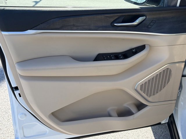 New 2026 Jeep Grand Cherokee Limited image 12