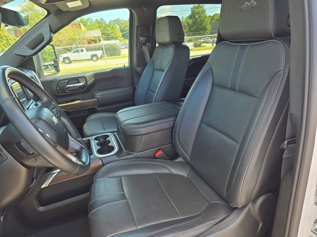 Used 2023 Chevrolet Silverado 2500 High Country w/ Z71 Off-Road Package image 15