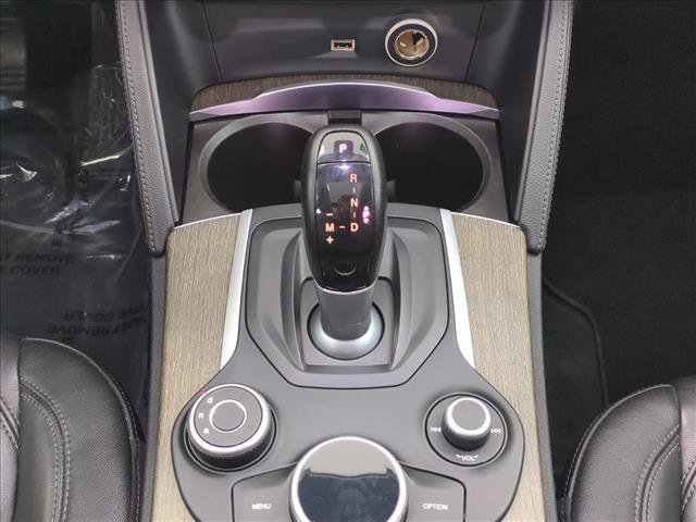 Used 2018 Alfa Romeo Stelvio Ti AWD/4WD image 12