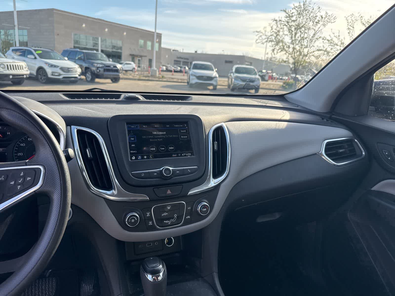 Used 2019 Chevrolet Equinox LS FWD image 21