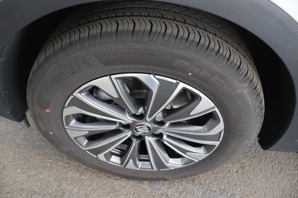 Used 2025 Buick Envision Preferred AWD/4WD image 61