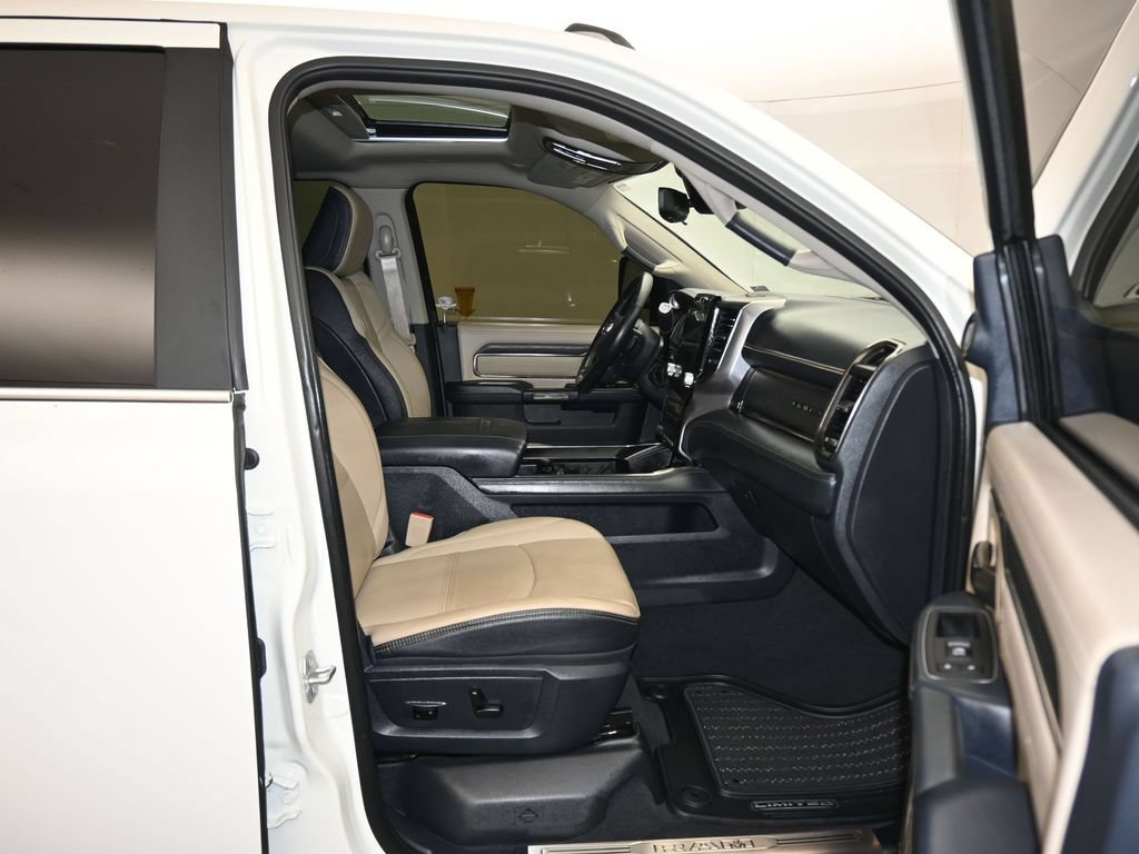 Used 2023 RAM 2500 Limited AWD/4WD image 57