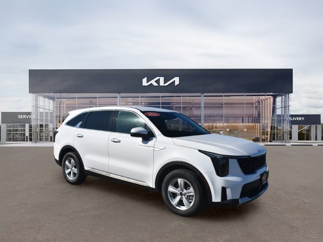 New 2026 Kia Sorento LX FWD image 11