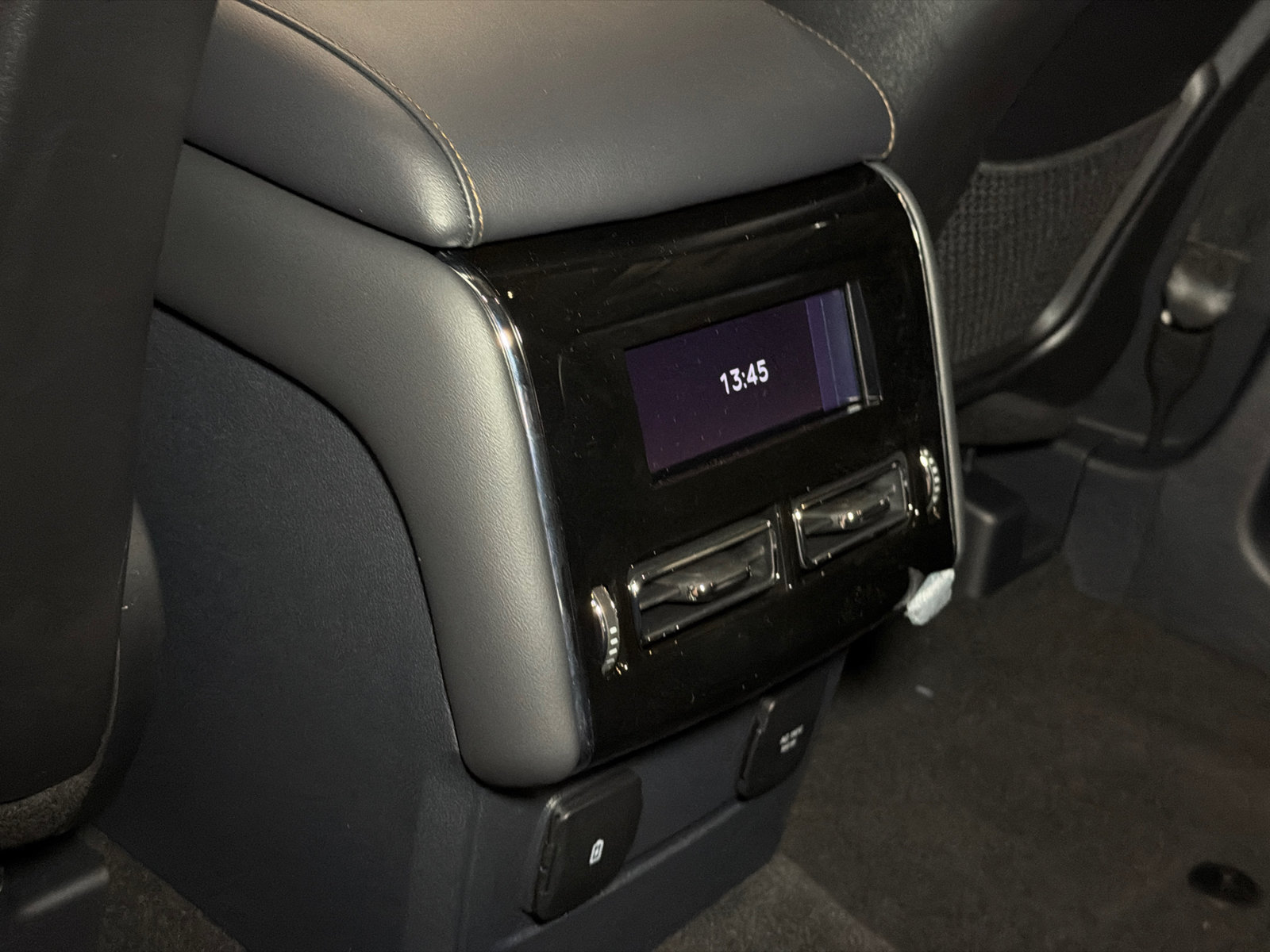 New 2027 Lincoln Aviator AWD image 22