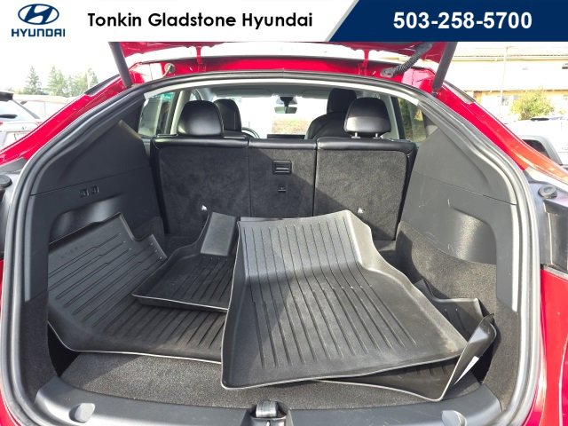 Used 2022 Tesla Model Y Long Range image 22