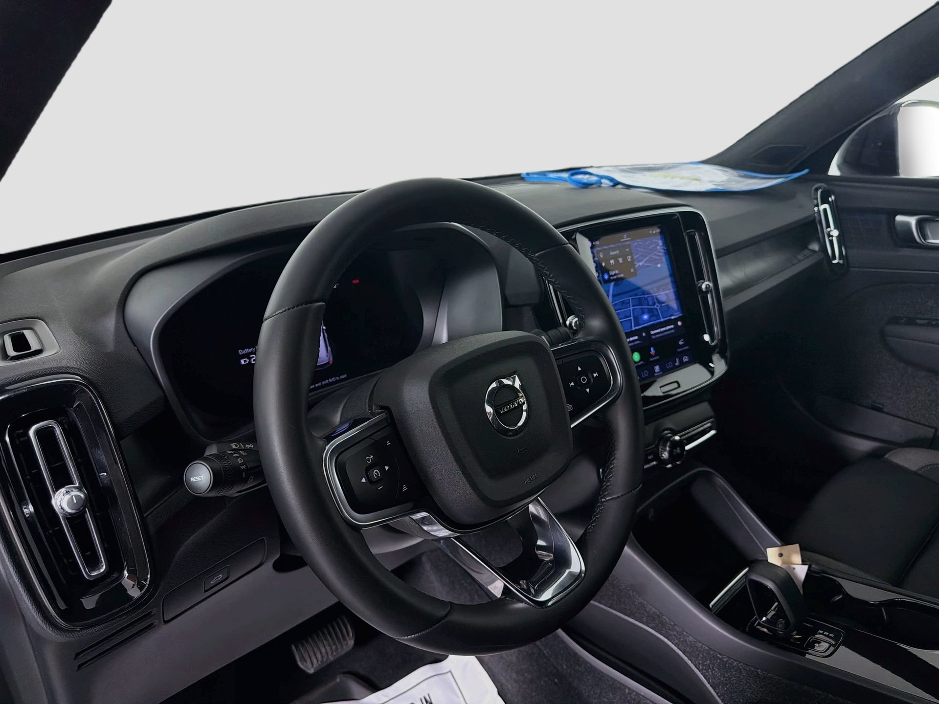 Certified 2023 Volvo XC40 Recharge Core w/ Protection Package Premier AWD/4WD image 10