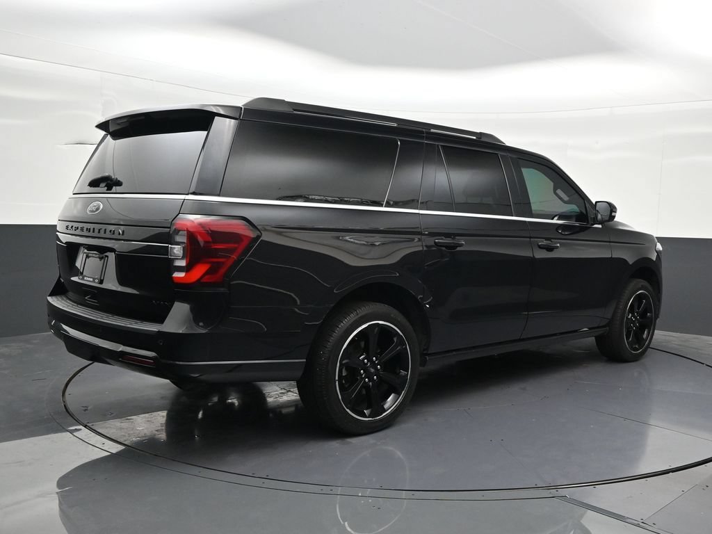 Used 2024 Ford Expedition Max Limited AWD/4WD image 5