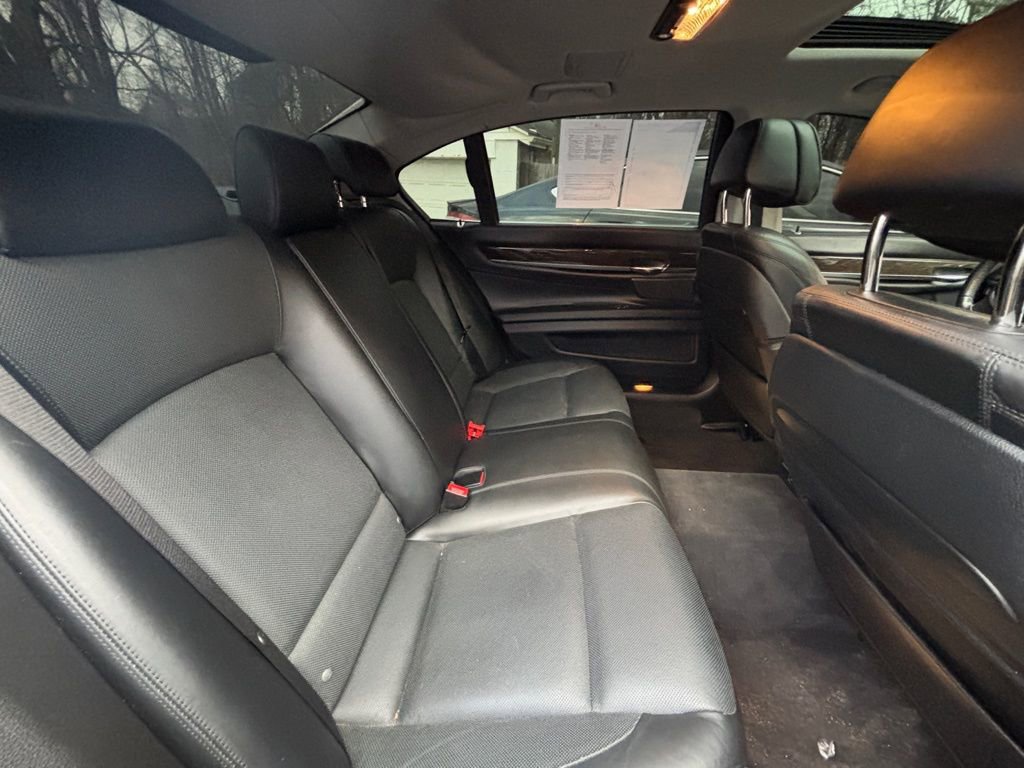 Used 2014 BMW 750Li 750Li w/ Executive Package image 16