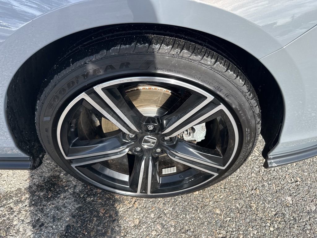Used 2023 Honda Accord Sport image 10