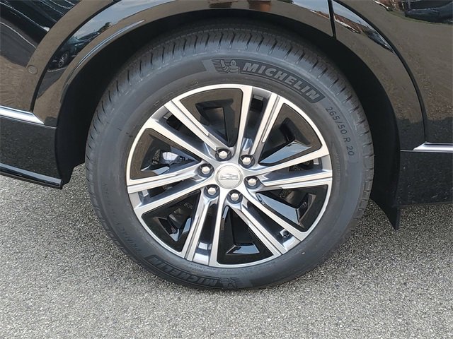 New 2025 Cadillac Lyriq Luxury image 7