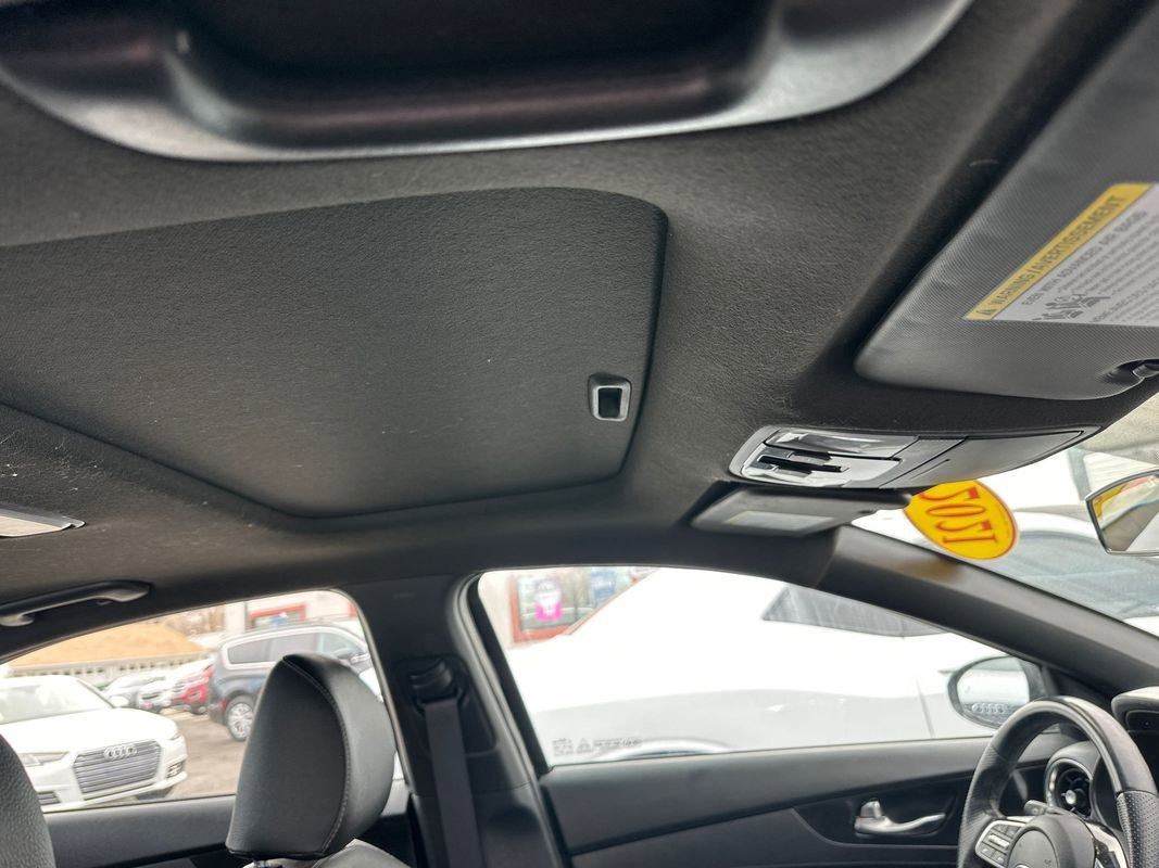 Used 2021 Kia Forte GT-Line w/ GT-Line Premium Package image 10