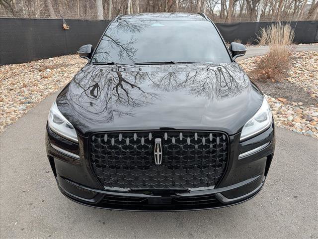 Certified 2023 Lincoln Corsair Reserve w/ Equipment Group 201A image 8