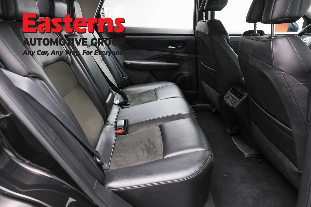 Used 2023 Nissan Ariya FWD image 24