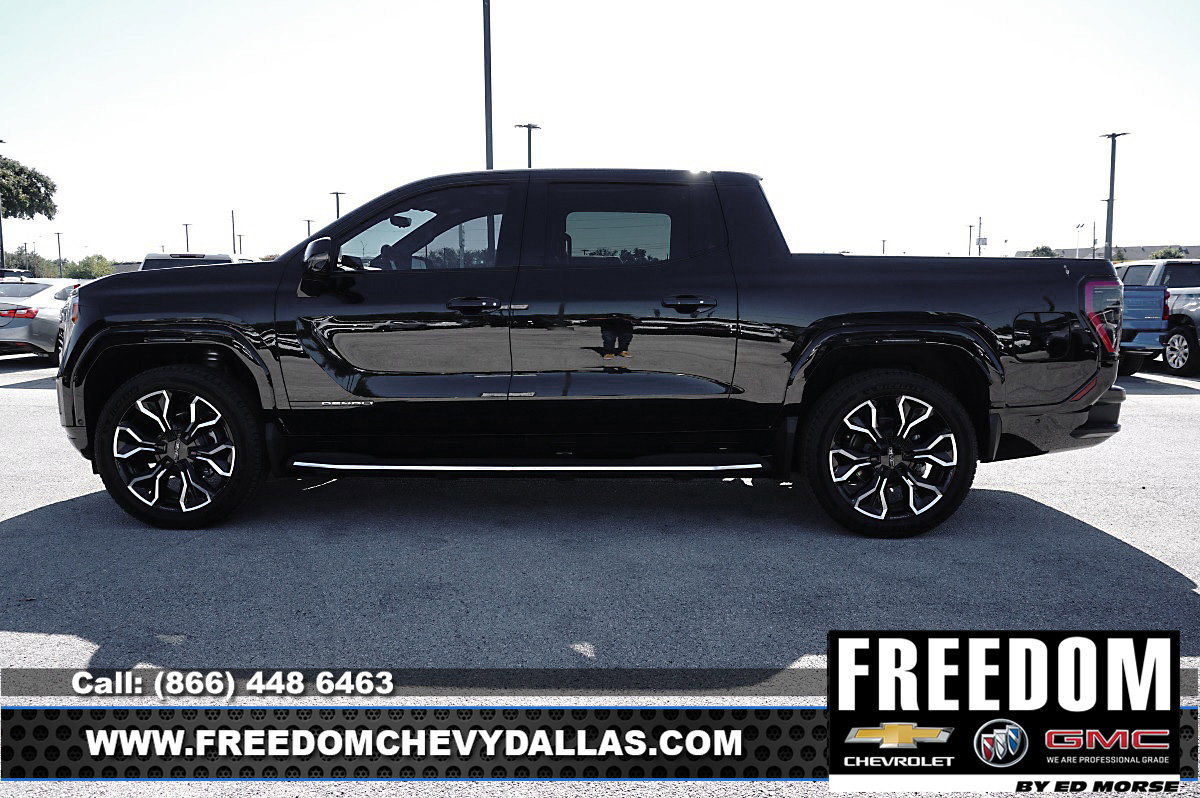 New 2025 GMC Sierra EV Denali image 4