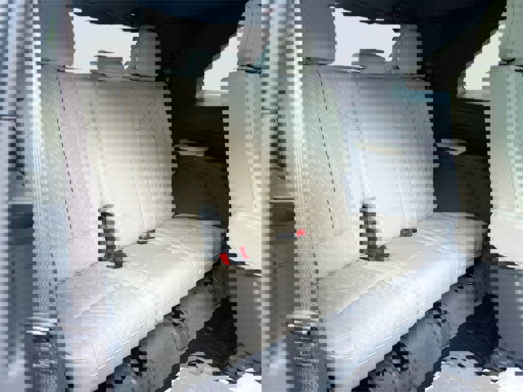 New 2026 Cadillac Escalade IQ Sport 1 w/ LPO, ONYX Package image 29